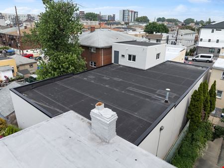 Industrial/Multifamily Investment Property with 16' Ceilings
