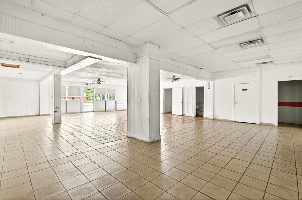 815 E Moore Ave