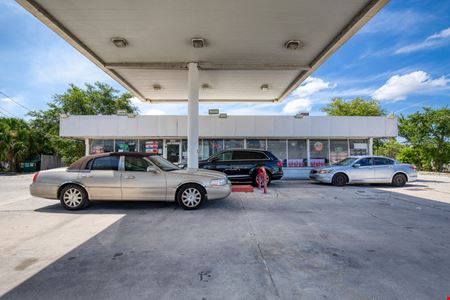 Retail space for Sale at Former gas station with convenience store on Mason Ave., 19,100 AADT in Daytona Beach