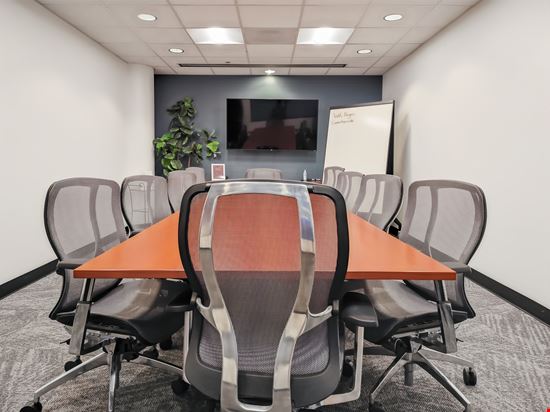 Regus - Kansas City - Crown