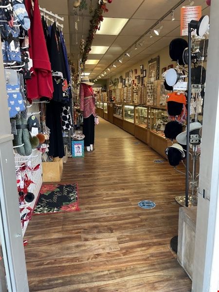 Retail space for Rent at Perfect Walk-By Retail Location 6123 La Salle, Montclair, Oakland in Oakland