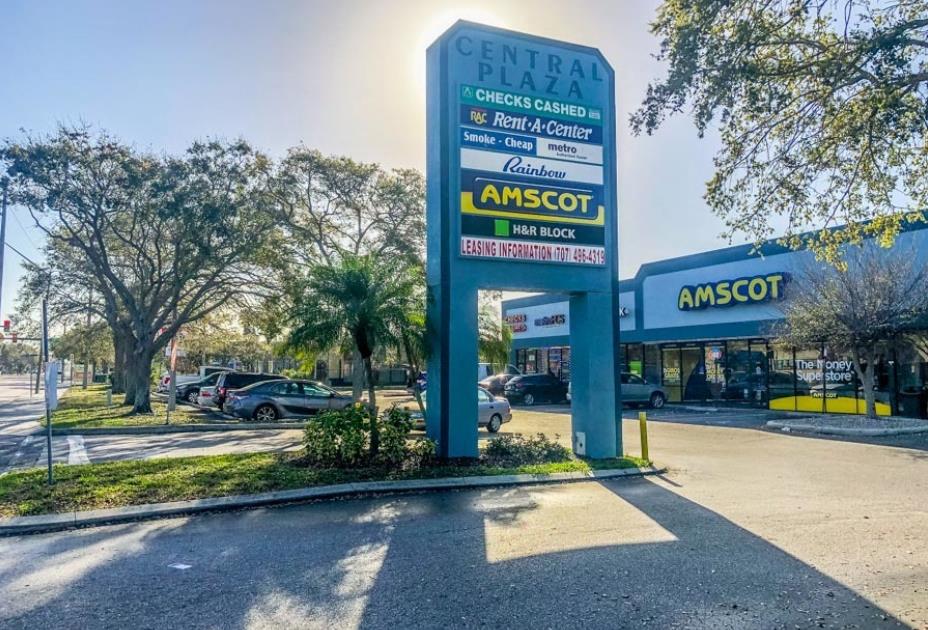 Central Plaza Shopping Center - 3 