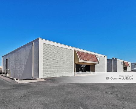 Industrial space for Rent at 3401-3409 & 3435-3441 West Whitton Avenue in Phoenix