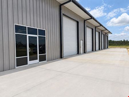 High Visibility Warehouse w/ Yard