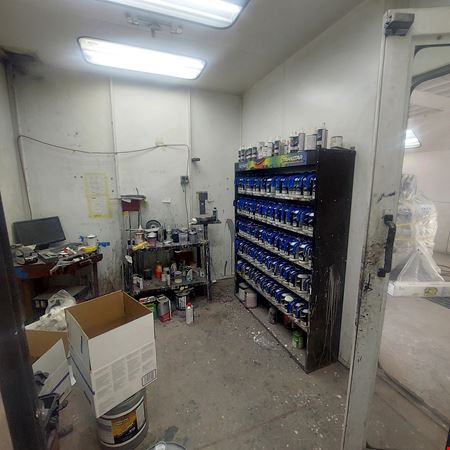 Commercial space at 215 Lamberton St in New Haven