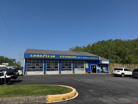 Retail space for Rent at 2,800+/- Square Foot Retail / Flex Building in Syracuse