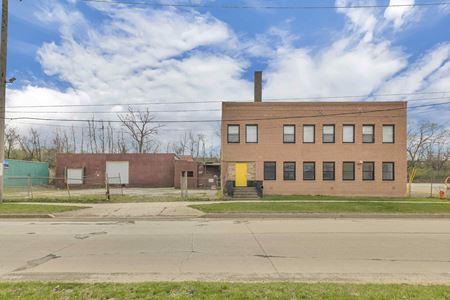 Industrial space for Rent at 16,253 SF Industrial Building // 0.55 Acres // Available For Sale or Lease in Cleveland