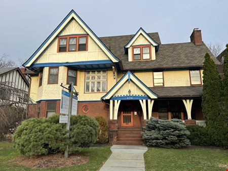 Office space for Sale at 4,991 Square Foot Office Building in Hartford