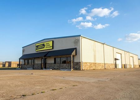 Industrial space for Rent at Lumber Liquidators in League City