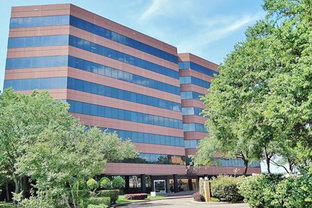 Office space for Rent at 6671 Southwest Freeway in Houston