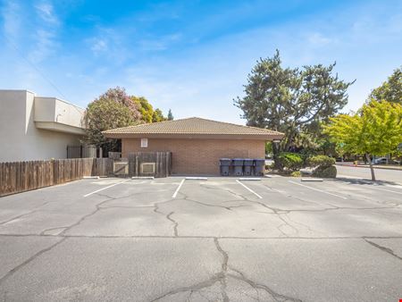 ±2,278 SF Professional Office Space Available In Visalia