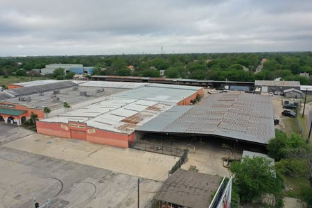 Industrial space for Rent at 1547 S Zarzamora St - Building 4 in San Antonio