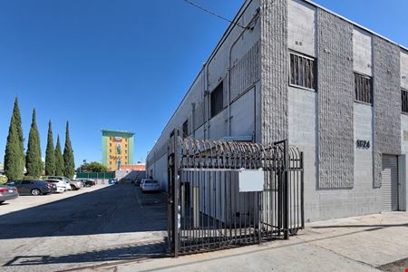 Office space for Rent at 1824 S Magnolia Ave in Los Angeles