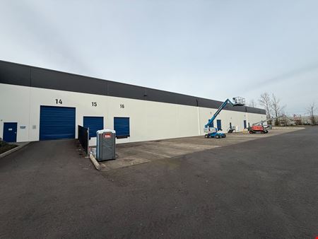 Hedges Creek Business Center