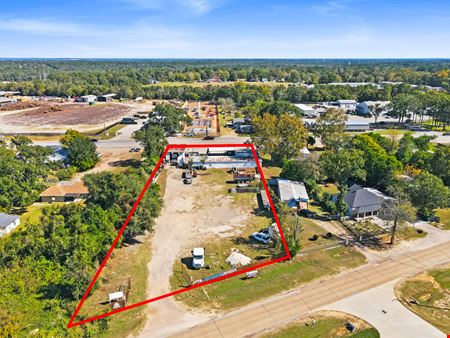 Retail space for Sale at Turnkey Tire & Auto Service Property for Sale | Fully Operational Facility with Prime Hwy 75 Frontage – Willis, TX in Willis