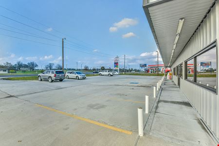 Prime Hwy 19 Retail Center + Liquor Store Business Included | Riverside, TX