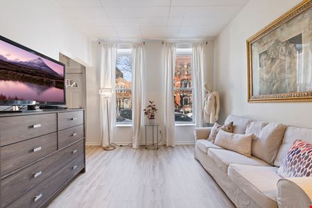 Multi-Family space for Sale at 1311 W Ohio St in Chicago