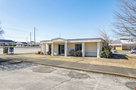 385 North Parkway