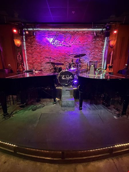 Ridler Piano Bar - Business