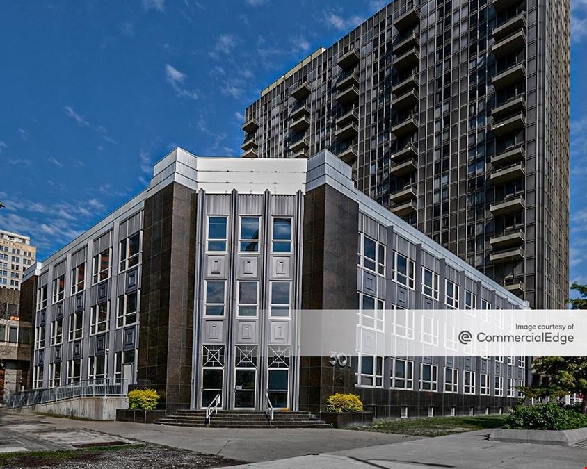 301 North Memorial Drive
