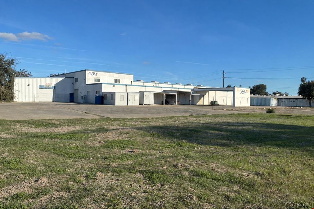 Industrial Facility w/ Large Yard