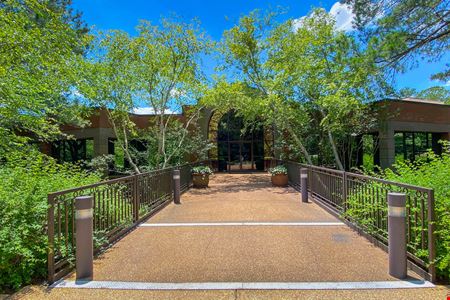 795 Woodlands Parkway