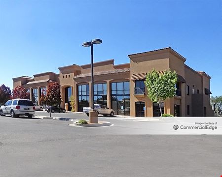 Office space for Rent at Leslie Plaza in Albuquerque