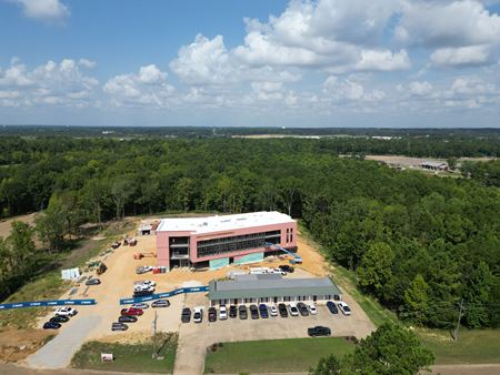 Class A Office - New Construction - Brandon / Amphiteatre District