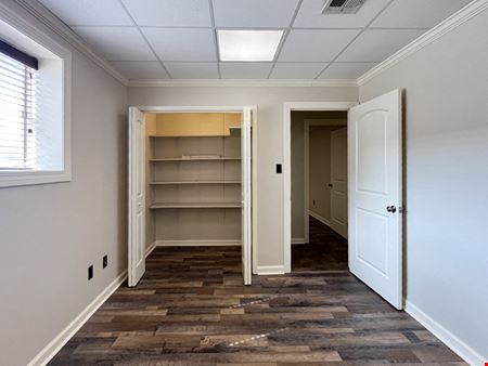 Insulated Industrial Office / Warehouse Near US 90