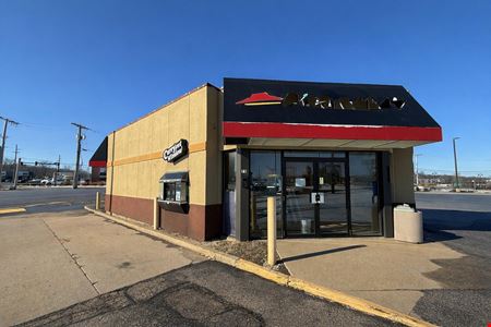 Former Pizza Hut - 75 Pine Lake Ave