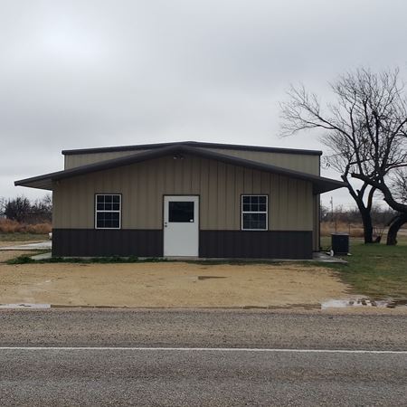 Industrial space for Sale at 937 HARLAN AVE in HERMLEIGH