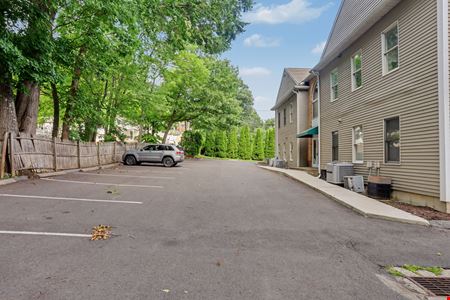 27 Mill Plain Rd #4