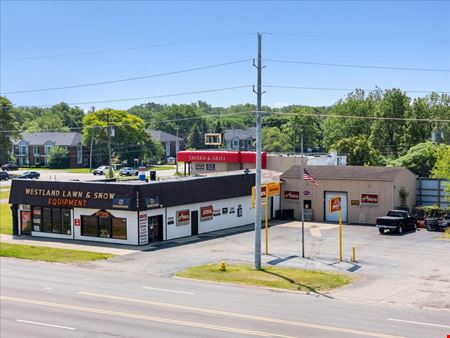 Commercial space at Westland Lawn and Snow in Westland