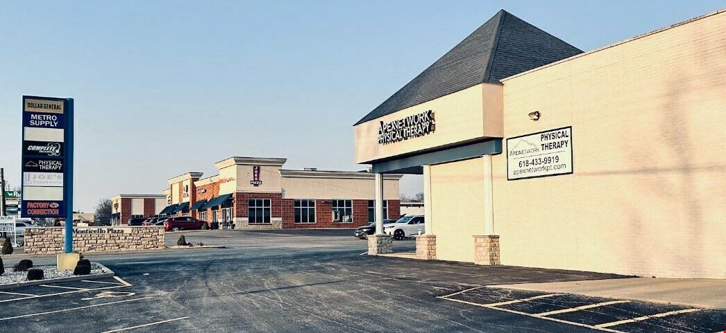 Monticello Plaza