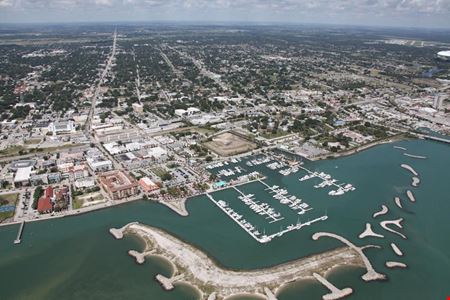 Retail space for Sale at N 2nd St in Fort Pierce