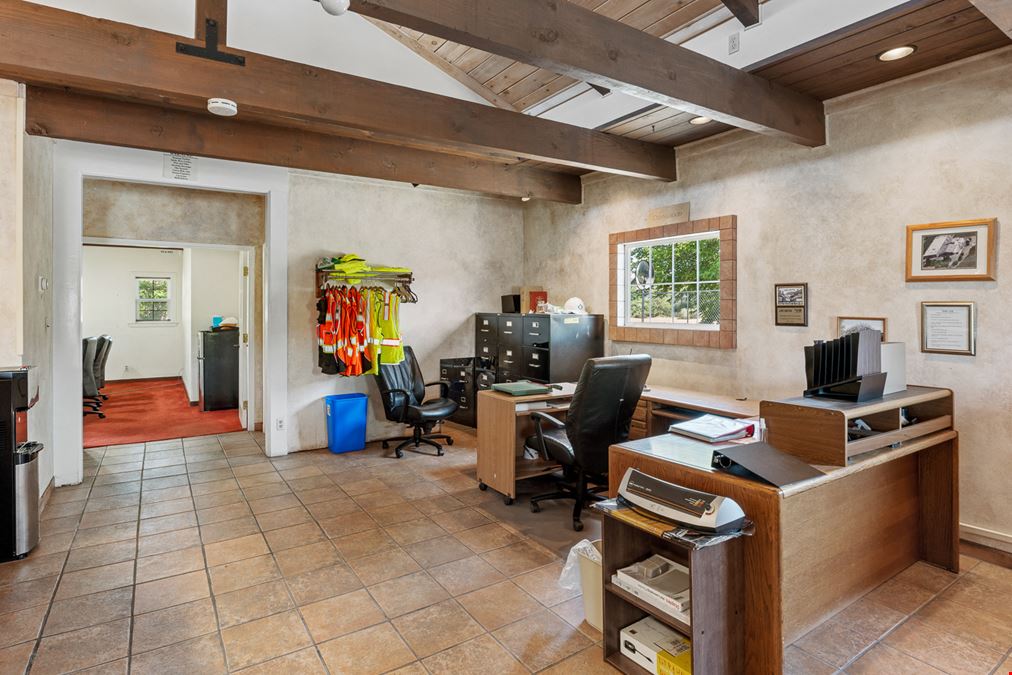 Office or Commercial for Lease