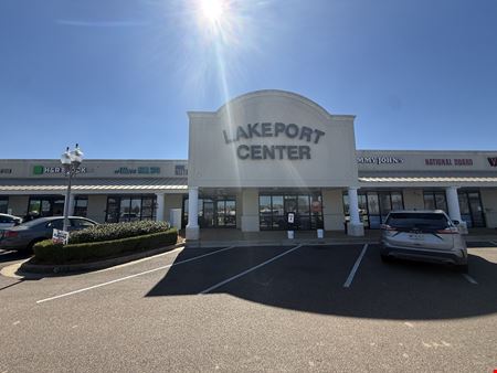 Commercial space at Lakeport Center in Flowood