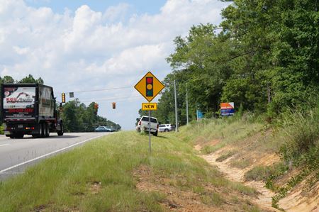 Signalized Hard Corner, New Ellenton, SC