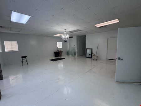 3,200 SQ FT Flex Space Near HWY 76- I-85- Pendleton