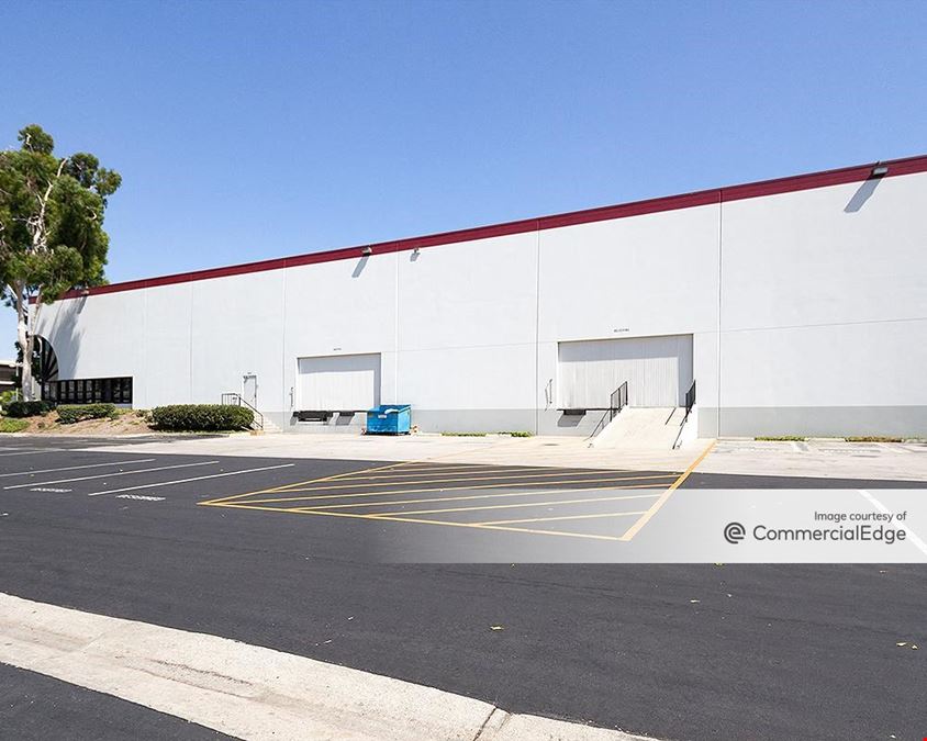 Cheli Distribution Park - Buildings 2 & 4