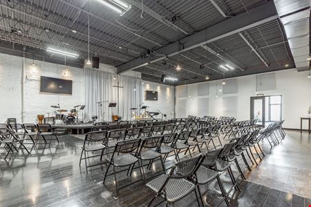 Office/Retail 4,000 SF with Large Open Space 18' Ceilings on Rossville Ave
