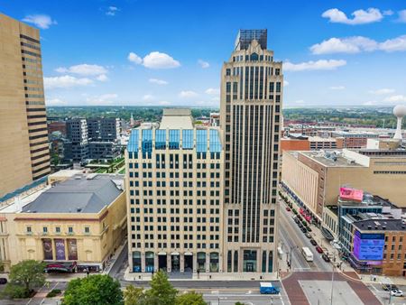 Retail space for Rent at Fifth Third Center in Columbus