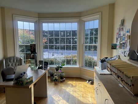 Freestanding Salem Office