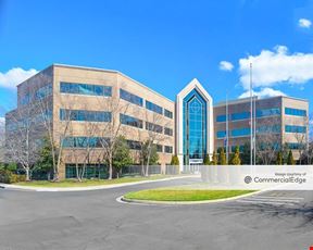 Innsbrook Corporate Center - Highwoods One