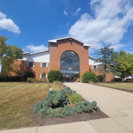 Office space for Rent at Lakeview Crossing in Dayton