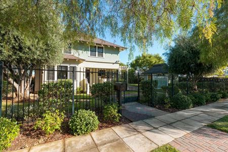 Commercial space at 136-140 W 3rd Ave in Escondido