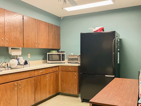 Freestanding ±10,000 SF Office on O’Neal for Sale and Lease