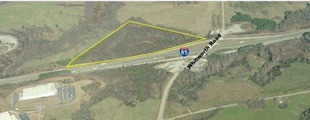 Commercial space at Whitworth Road in Lavonia