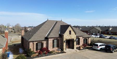 Office space for Sale at 9085 Harmony Dr in Midwest City