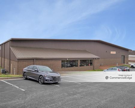 Industrial space for Rent at South Park Business Center in Kernersville
